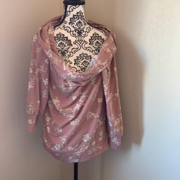 LC Lauren Conrad long sleeve - Picture 2 of 4